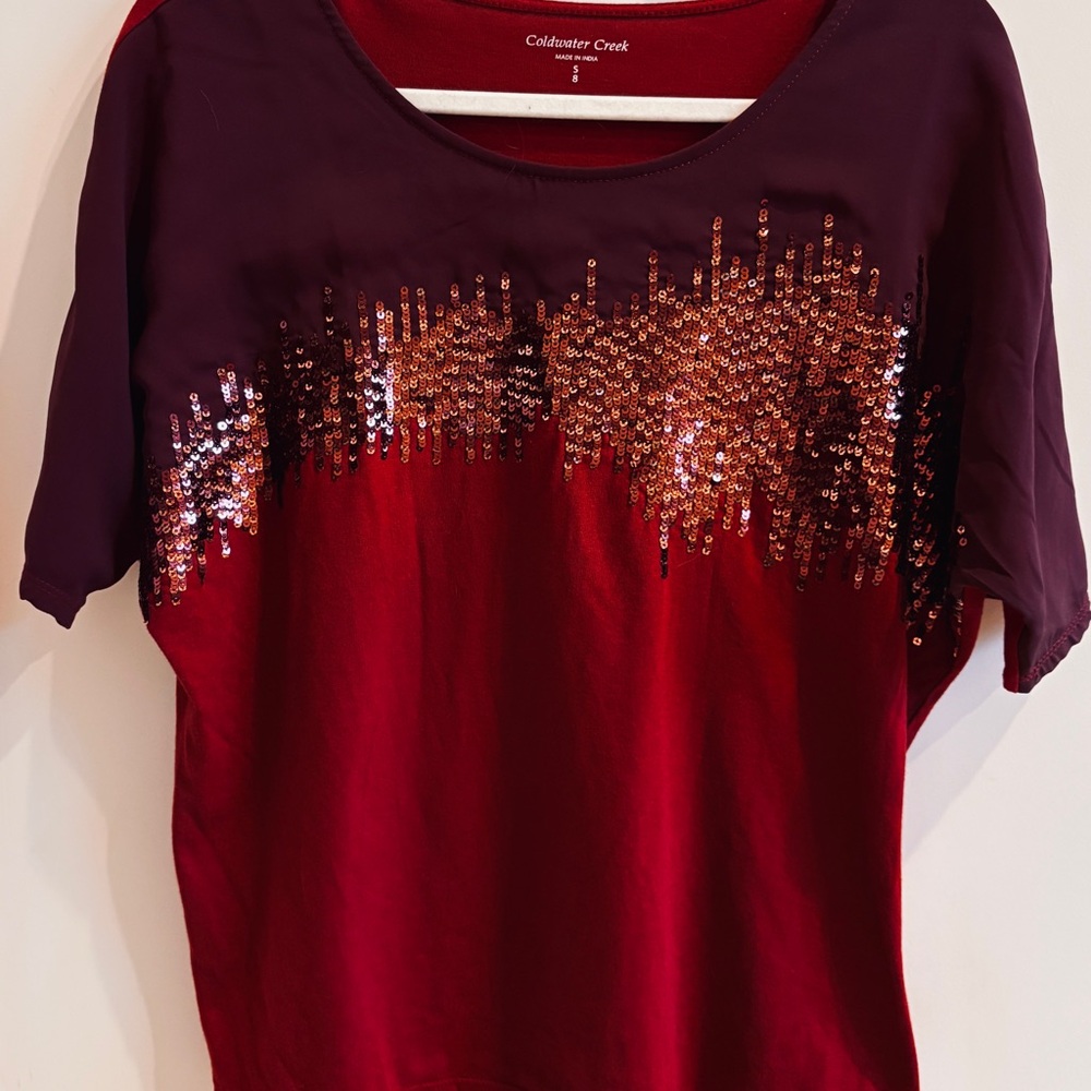 Coldwater Creek Red and Maroon Sequin Accent Short Sleeve Top